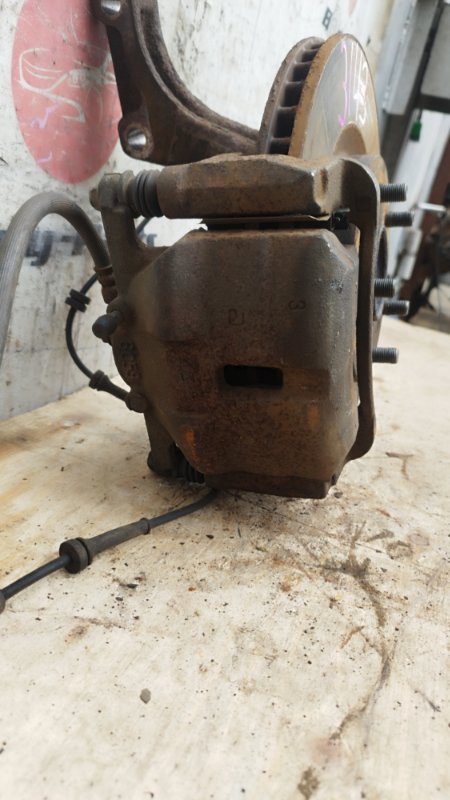 Ступица левая передняя NISSAN DUALIS NJ10 MR20 3 ракурс