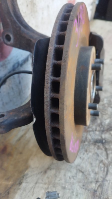 Ступица правая передняя NISSAN DUALIS NJ10 MR20 2 ракурс