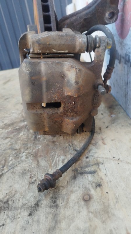 Ступица правая передняя NISSAN DUALIS NJ10 MR20 3 ракурс