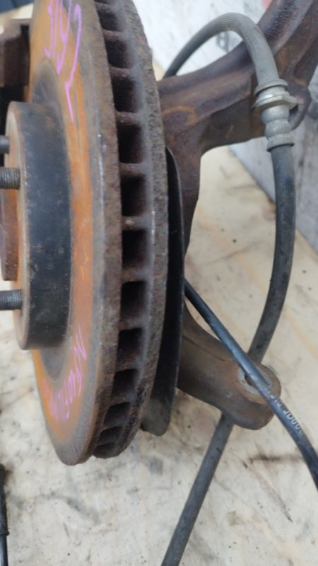 Ступица левая передняя NISSAN DUALIS NJ10 MR20 3 ракурс