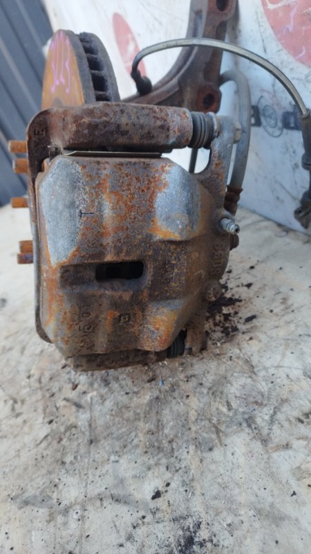 Ступица правая передняя NISSAN DUALIS KNJ10 MR20 3 ракурс