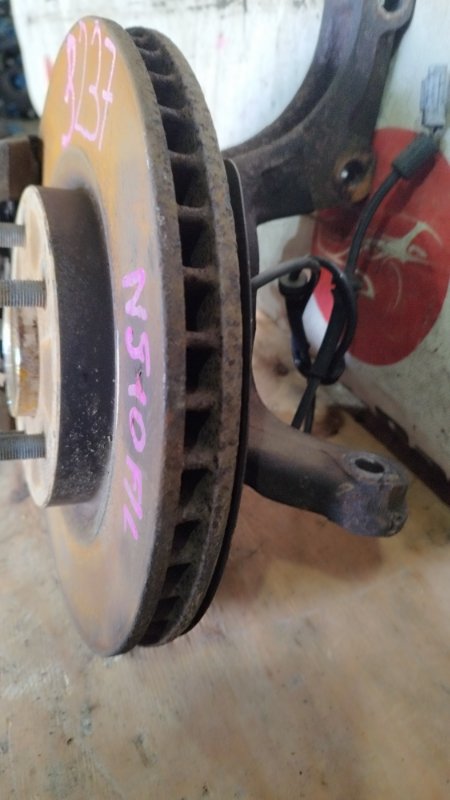 Ступица левая передняя NISSAN DUALIS NJ10 MR20 2 ракурс