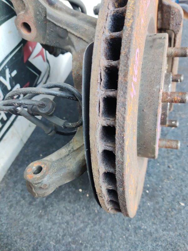 Ступица левая передняя NISSAN DUALIS KNJ10 3 ракурс