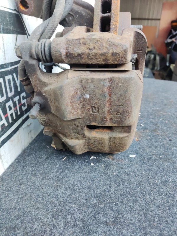 Ступица правая передняя NISSAN DUALIS KNJ10 2 ракурс