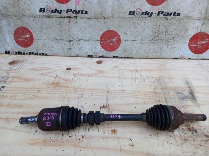 Привод левый передний NISSAN DUALIS KJ10 MR20 1 ракурс