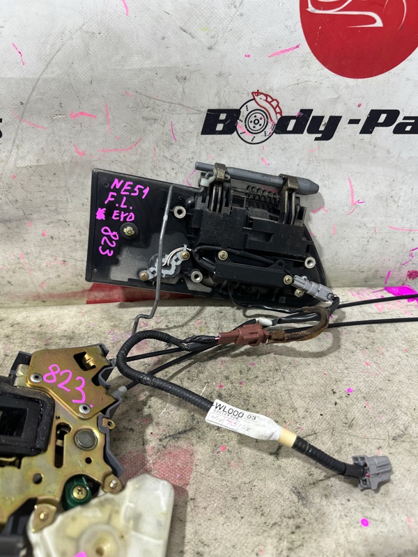 Ручка двери левая передняя NISSAN ELGRAND NE51 5 ракурс