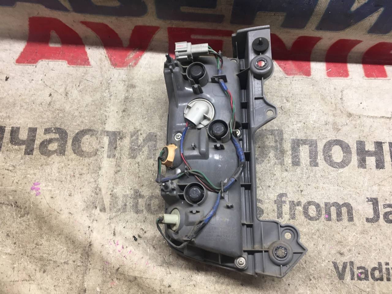 Стоп-сигнал правый задний NISSAN ELGRAND PE52, PNE52, TE52, TNE52 8960 3 ракурс
