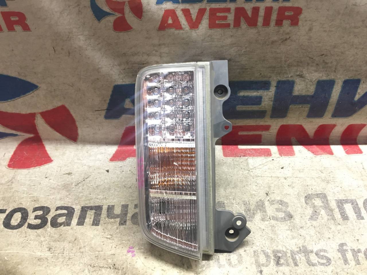 Стоп-сигнал левый задний NISSAN ELGRAND PE52, PNE52, TE52, TNE52 8960 1 ракурс