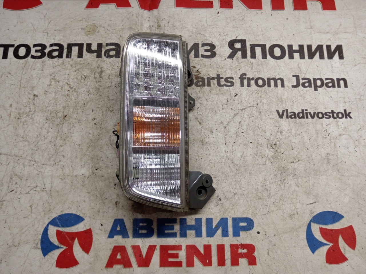 Стоп-сигнал правый задний NISSAN ELGRAND PE52, PNE52, TE52, TNE52 8960 1 ракурс