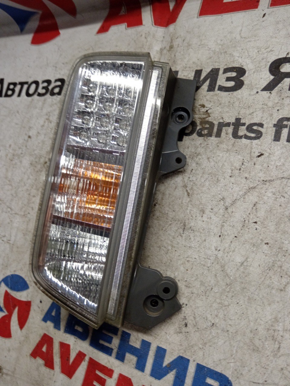 Стоп-сигнал правый задний NISSAN ELGRAND PE52, PNE52, TE52, TNE52 8960 3 ракурс