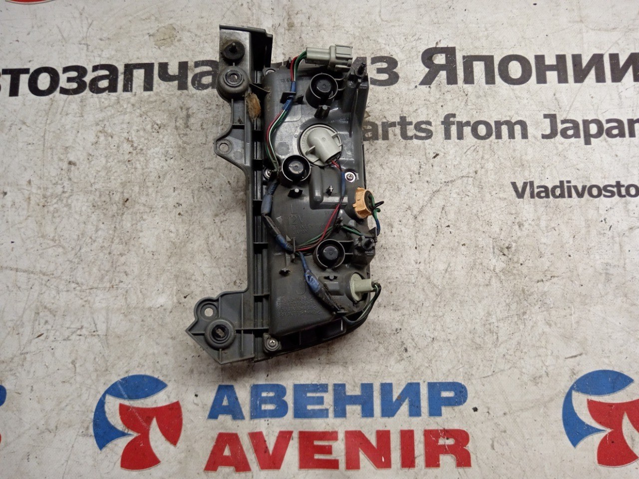 Стоп-сигнал правый задний NISSAN ELGRAND PE52, PNE52, TE52, TNE52 8960 4 ракурс