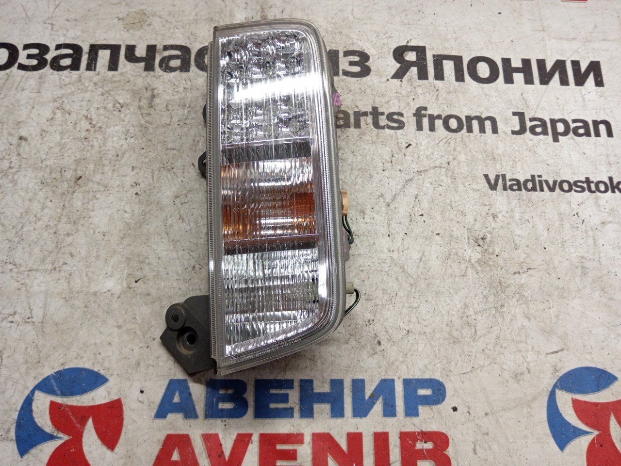 Стоп-сигнал левый задний NISSAN ELGRAND PE52, PNE52, TE52, TNE52 8960 1 ракурс