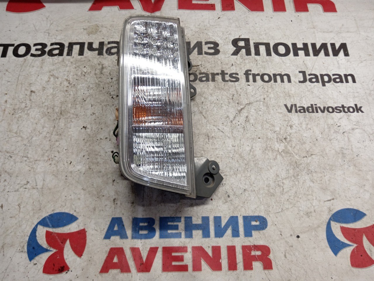 Стоп-сигнал левый задний NISSAN ELGRAND PE52, PNE52, TE52, TNE52 8960 1 ракурс
