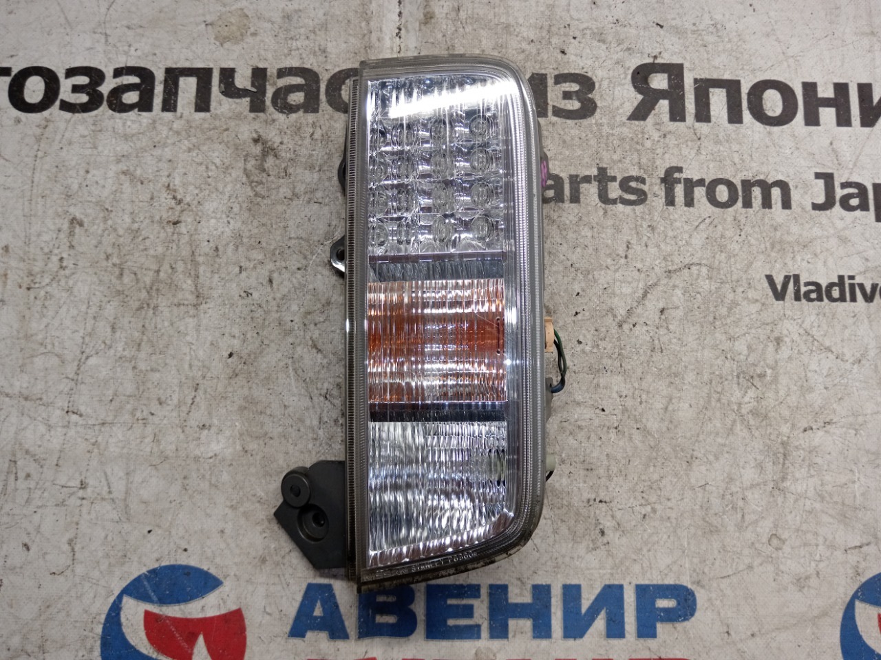 Стоп-сигнал правый задний NISSAN ELGRAND PE52, PNE52, TE52, TNE52 8960 2 ракурс