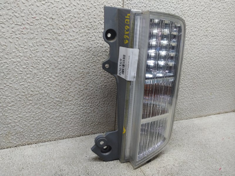 Стоп-сигнал правый задний NISSAN ELGRAND E52 P8960 2 ракурс