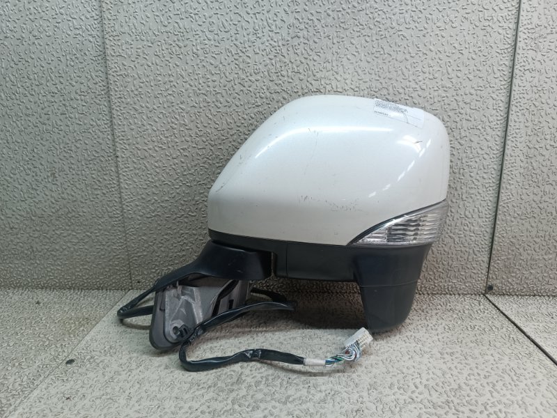 Зеркало левое переднее NISSAN ELGRAND E52 1 ракурс