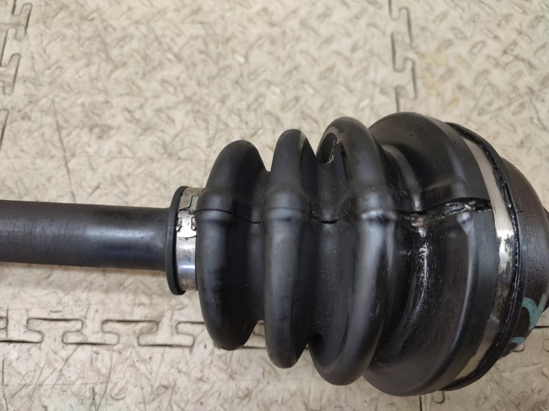 Привод левый передний NISSAN DUALIS KJ10 MR20DE 3 ракурс