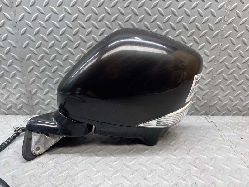 Зеркало левое переднее NISSAN ELGRAND TE52 1 ракурс