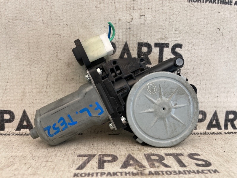 Мотор стеклоподъемника левый передний NISSAN ELGRAND TE52 1 ракурс