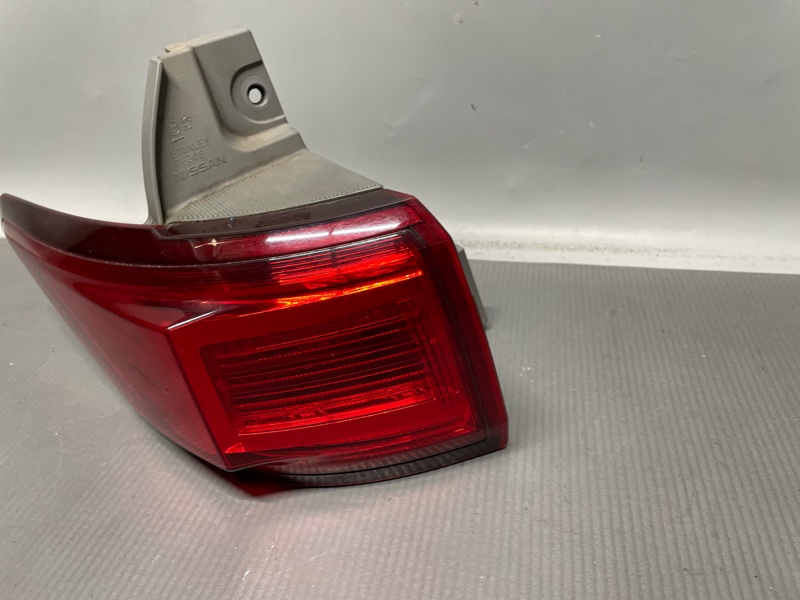 Стоп левый задний Nissan ELGRAND TE52, PE52, PNE52, TNE52 QR25 P8503 2 ракурс