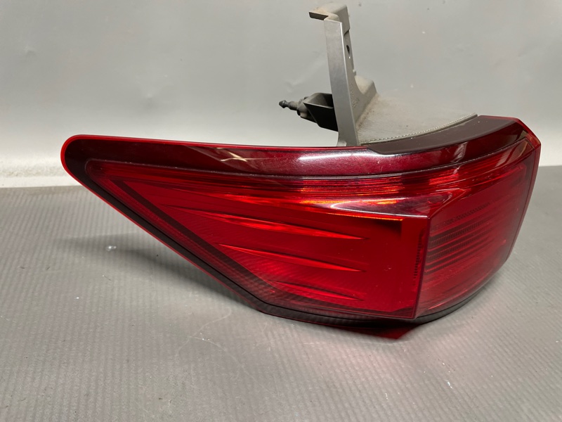 Стоп левый задний Nissan ELGRAND TE52, PE52, PNE52, TNE52 QR25 P8503 3 ракурс