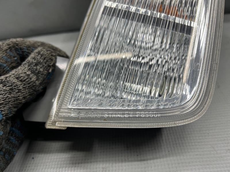 Стоп правый задний Nissan ELGRAND TE52, PE52, PNE52, TNE52 QR25 265501JB3A, P8960 4 ракурс