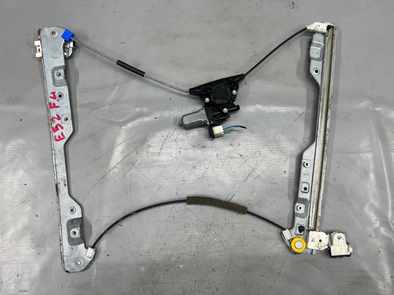 Стеклоподъемник левый передний Nissan ELGRAND PE52, PNE52, TE52, TNE52 80731JM00A 1 ракурс