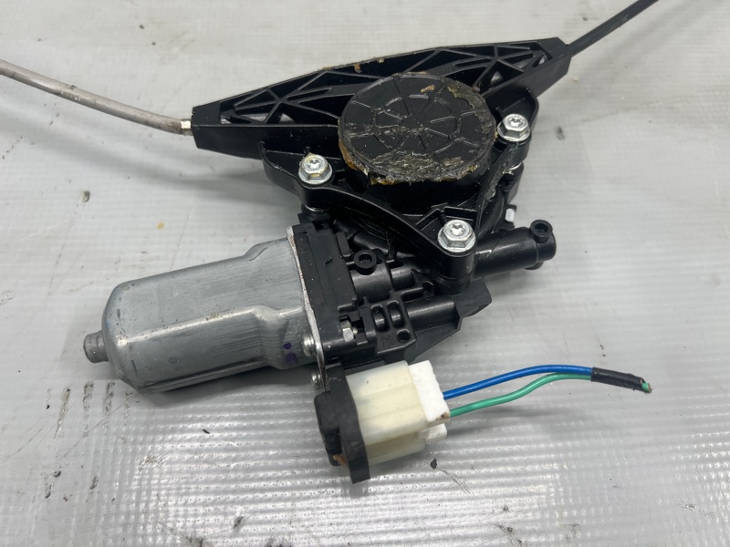 Стеклоподъемник левый передний Nissan ELGRAND PE52, PNE52, TE52, TNE52 80731JM00A 2 ракурс