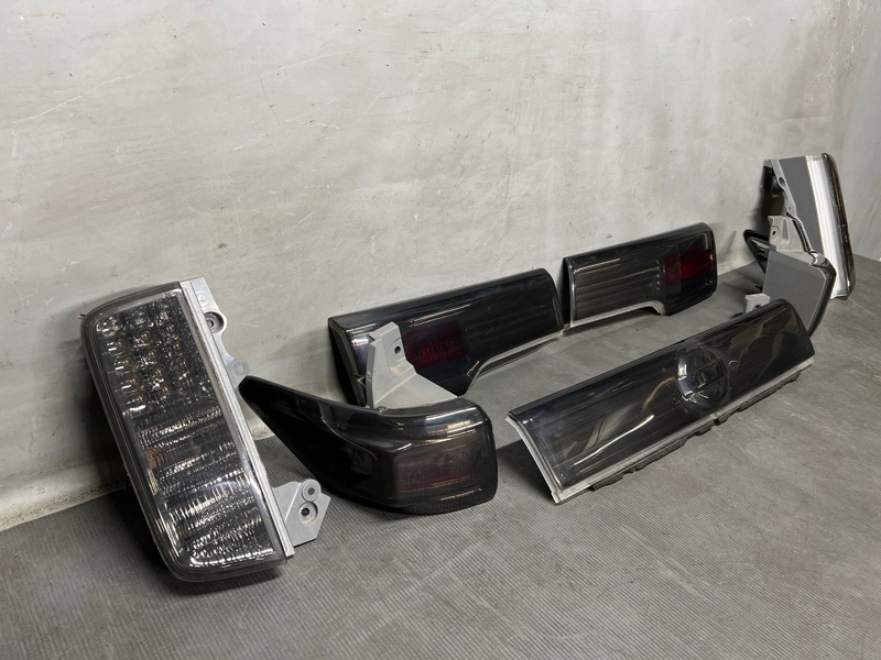 Стоп задний Nissan ELGRAND E52 QR25 P8503 3 ракурс