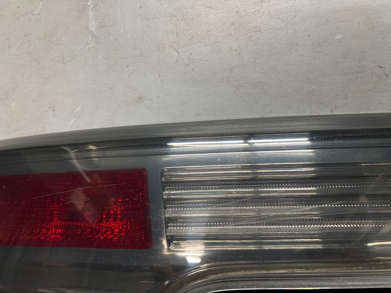 Стоп задний Nissan ELGRAND E52 QR25 P8503 5 ракурс