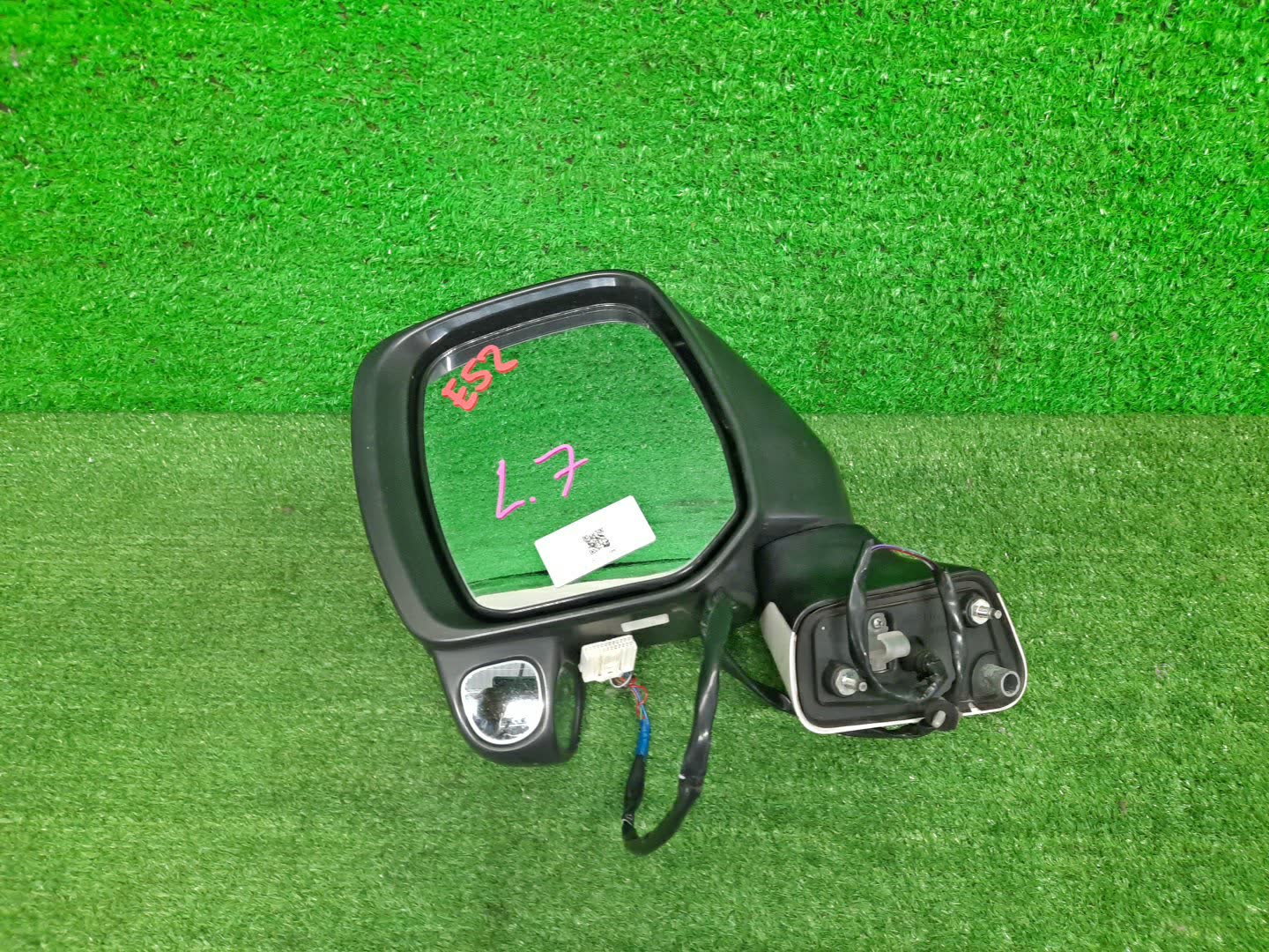 Зеркало левое переднее NISSAN ELGRAND E52 7K 2 ракурс