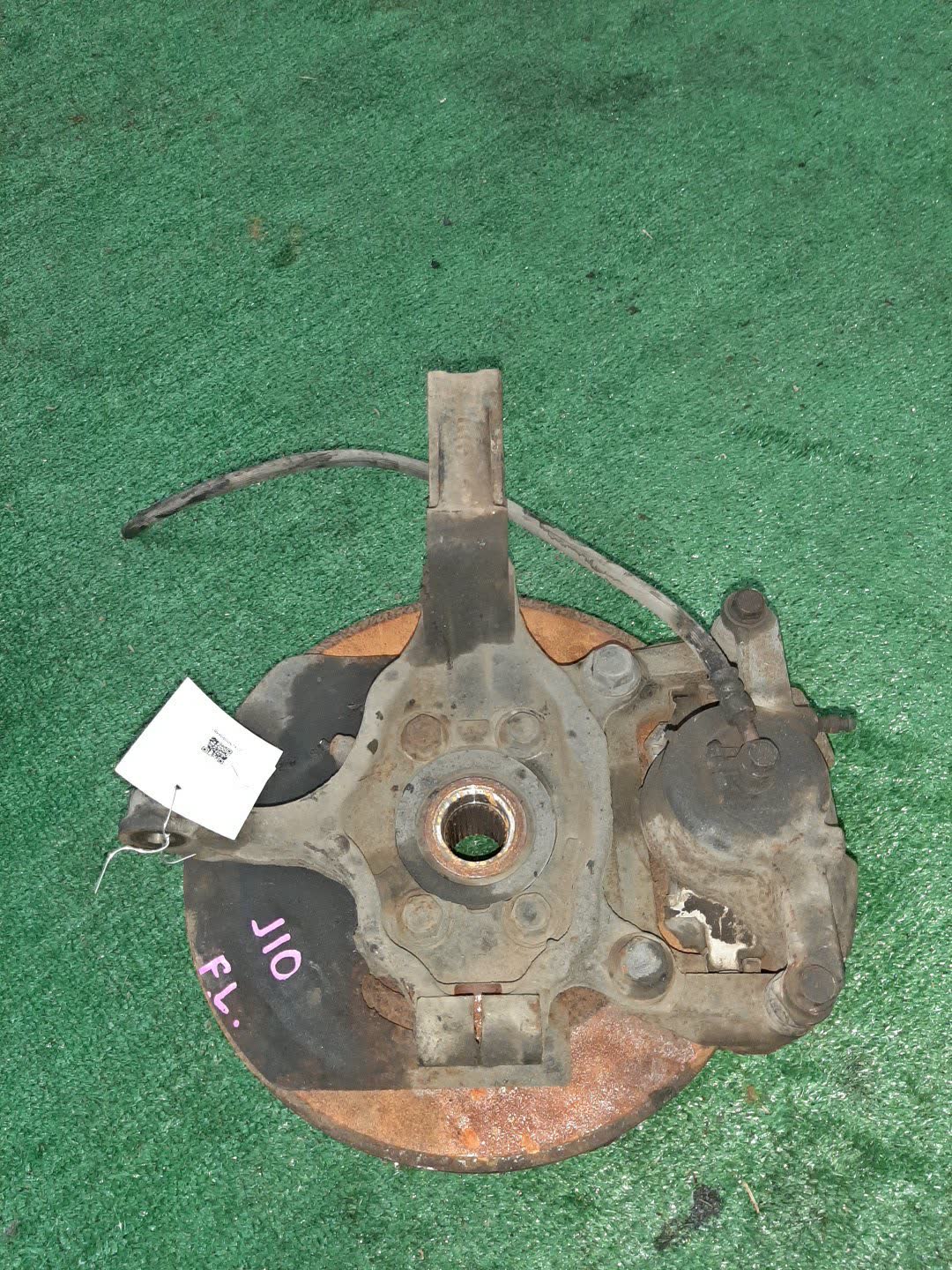 Ступица левая передняя NISSAN DUALIS J10 MR20DE 3 ракурс