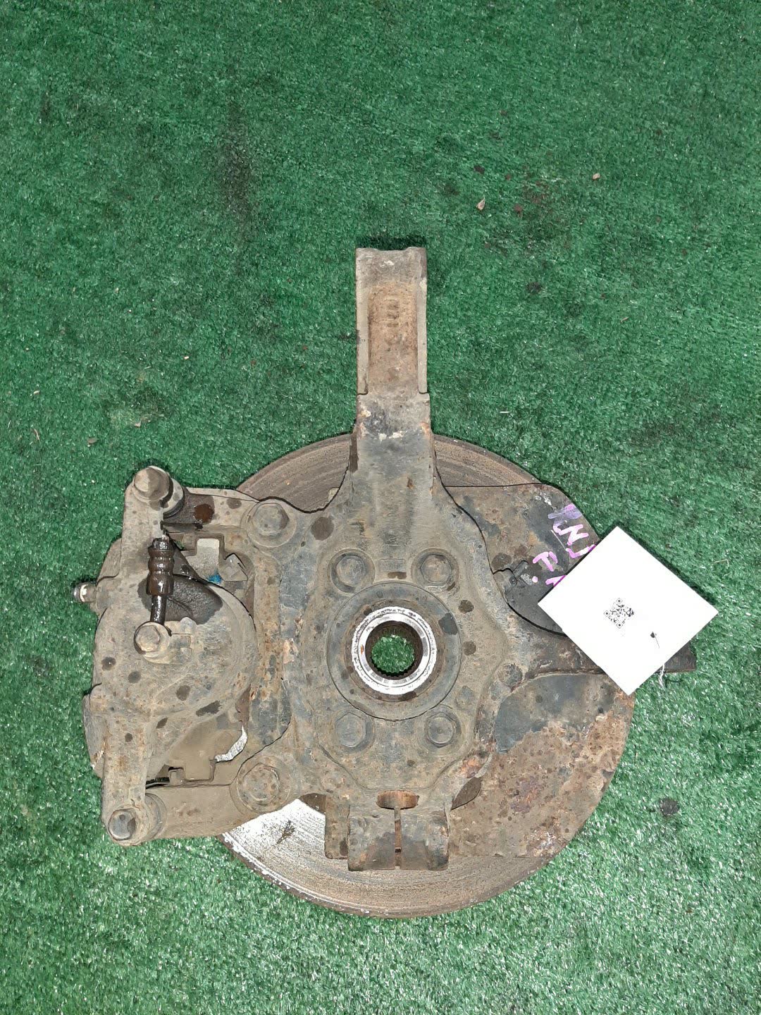 Ступица правая передняя NISSAN DUALIS NJ10 MR20DE 2 ракурс