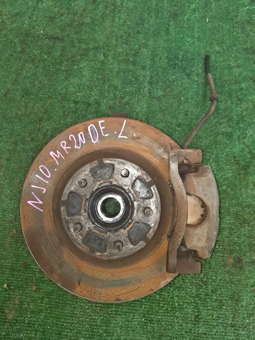 Ступица правая передняя NISSAN DUALIS NJ10 MR20DE 1 ракурс