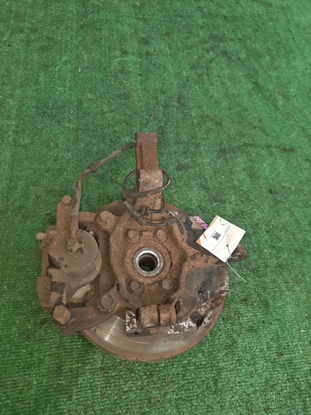 Ступица правая передняя NISSAN DUALIS NJ10 MR20DE 3 ракурс