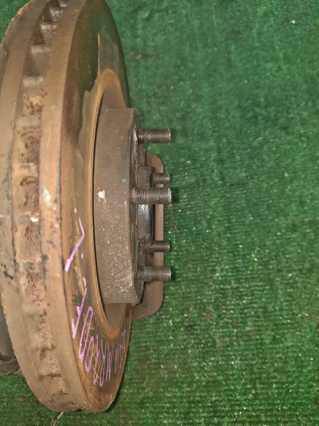 Ступица левая передняя NISSAN DUALIS NJ10 MR20DE 2 ракурс