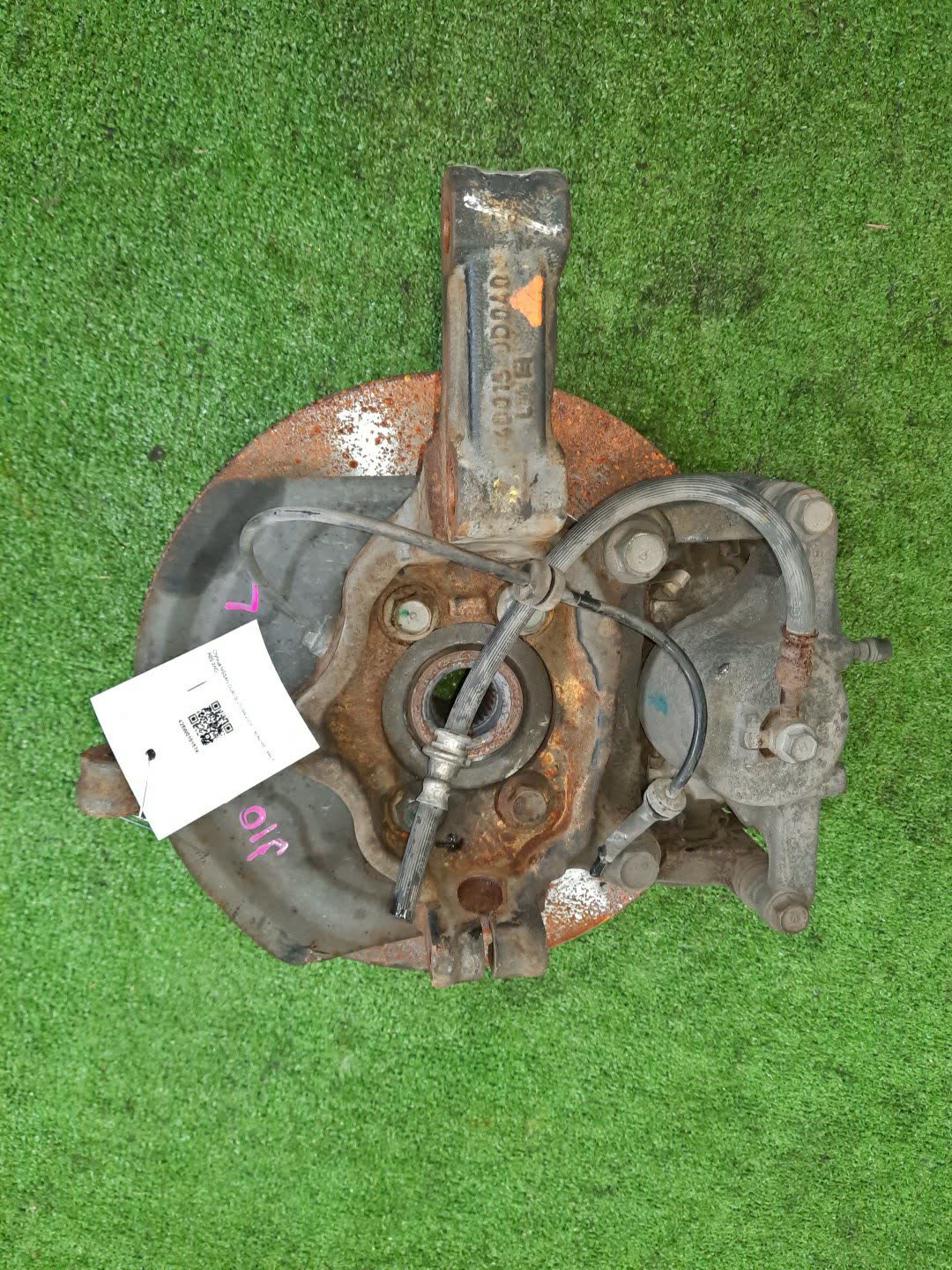 Ступица левая передняя NISSAN DUALIS J10 MR20DE 3 ракурс