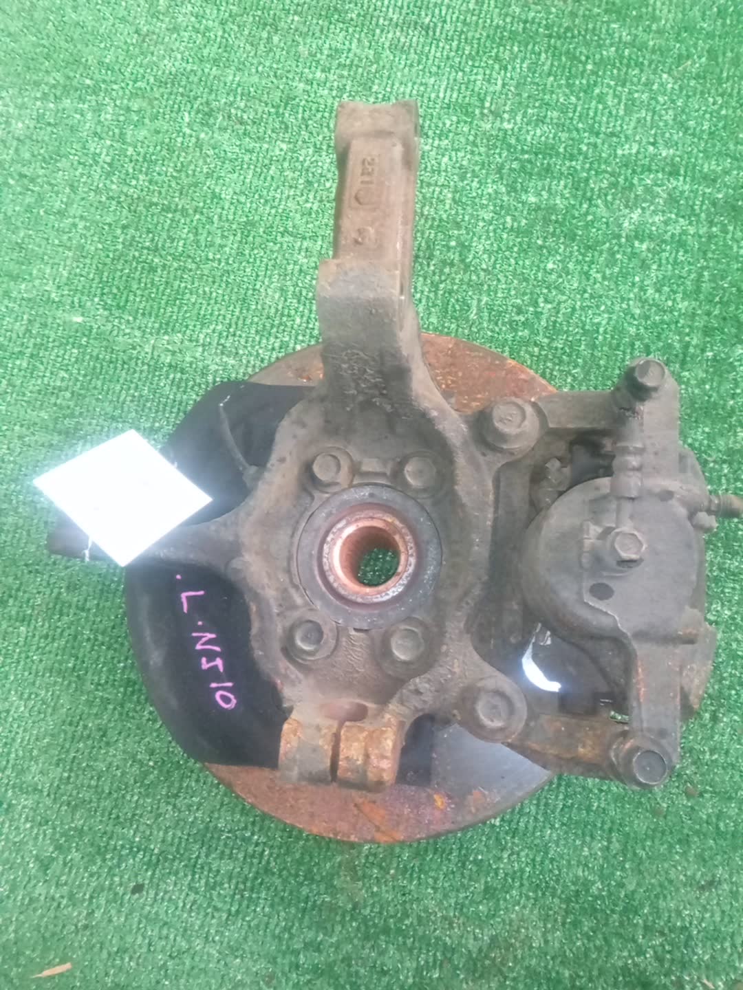 Ступица левая передняя NISSAN DUALIS NJ10 MR20DE 3 ракурс