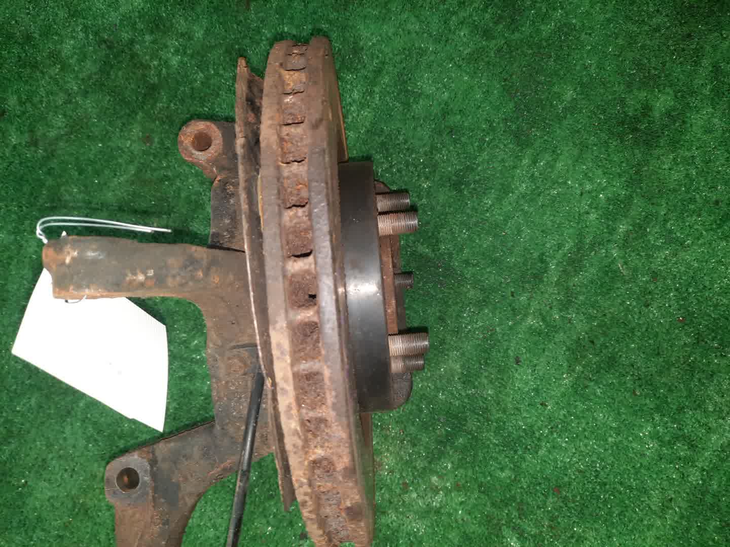 Ступица левая передняя NISSAN DUALIS NJ10 MR20DE 3 ракурс