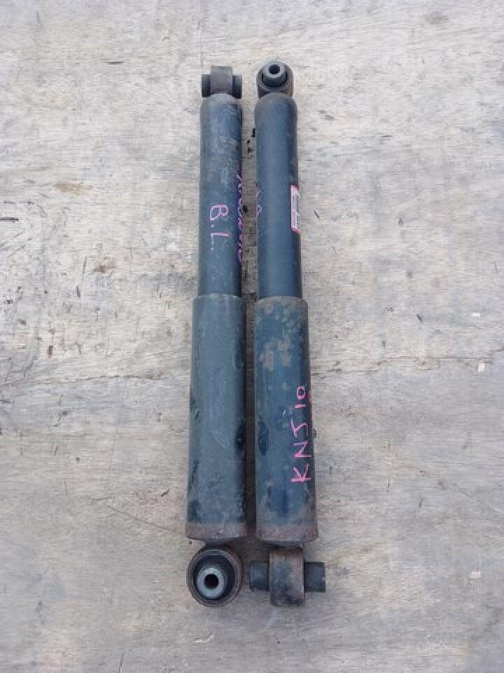 Амортизатор задний NISSAN DUALIS KNJ10 MR20DE - 1 ракурс