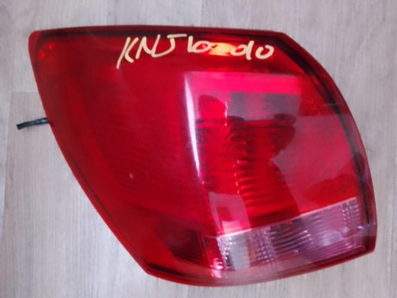 Стоп-сигнал левый задний NISSAN DUALIS KNJ10 - 1 ракурс Стоп-сигнал левый задний NISSAN DUALIS KNJ10 - 1 ракурс