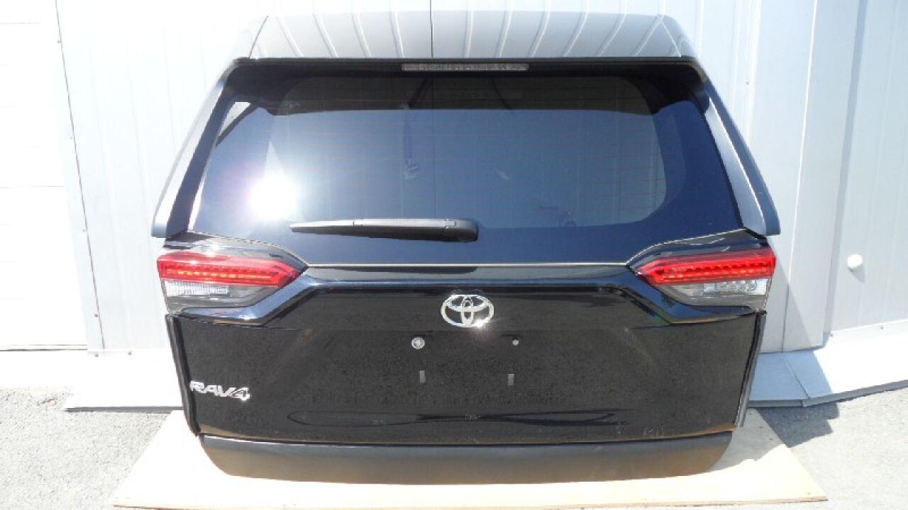 Дверь 5-я  TOYOTA RAV4 MXAA54, MXAA52, AXAH54, AXAH52 M20AFKS ,- 1 ракурс