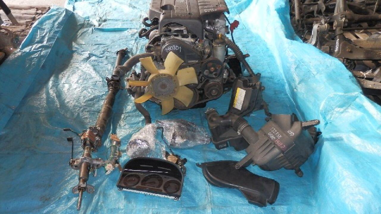 Двигатель  TOYOTA MARK II, CHASER, CRESTA, VEROSSA, MARK II BLIT, CROWN, BREVIS, PROGRES, ALTEZZA JZX100, JZX90, JZS141, JZS151, JZS171, JCG10, JZX110, JCE10 1JZ-FSE ,SVAP VVT-I 5speed ,- 1 ракурс