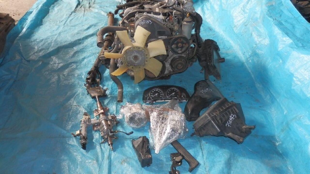 Двигатель  TOYOTA MARK II, CHASER, CRESTA, VEROSSA, MARK II BLIT, CROWN, BREVIS, PROGRES, ALTEZZA JZX100, JZX90, JZS141, JZS151, JZS171, JCG10, JZX110, JCE10 1JZ-FSE ,SVAP VVT-I 5speed ,- 1 ракурс