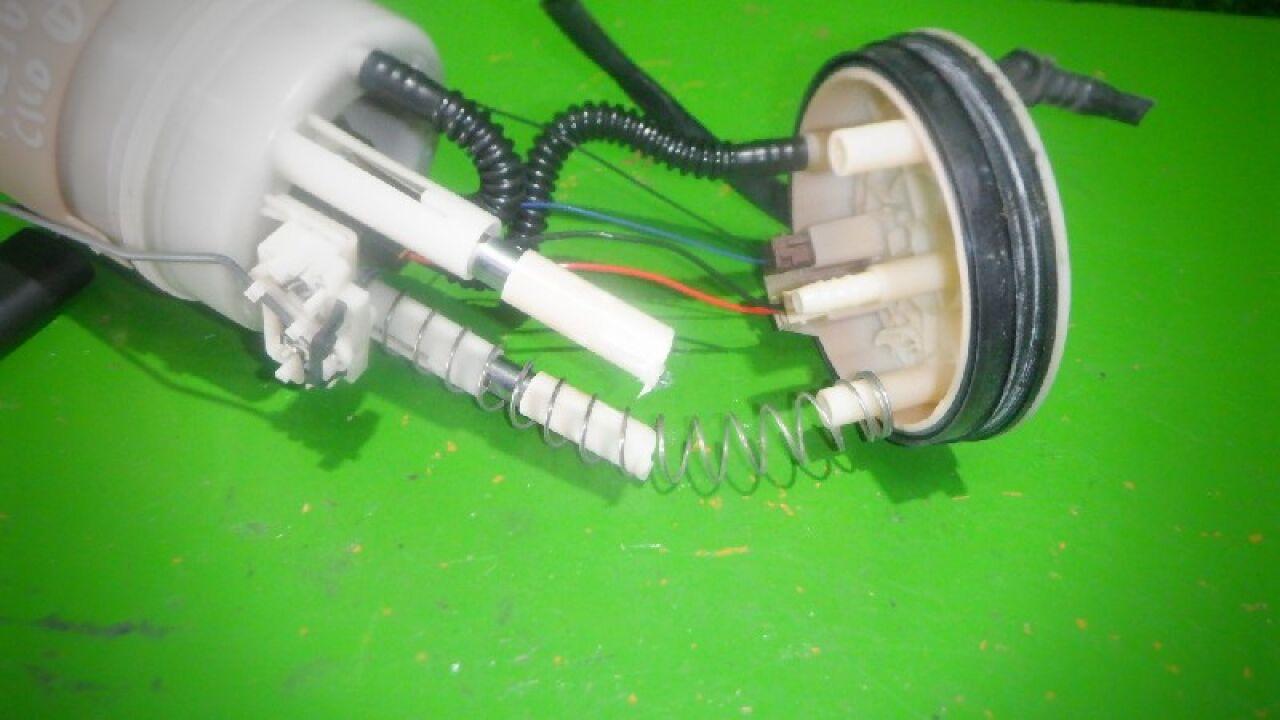 Топливный насос NISSAN DUALIS, QASHQAI J10, KJ10, KNJ10, NJ10 MR20 - 2 ракурс