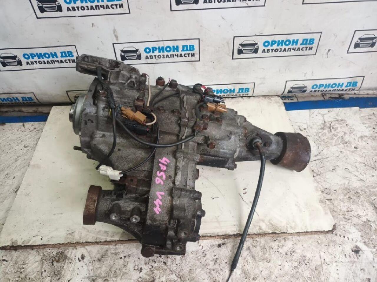 Раздаточная коробка MITSUBISHI PAJERO V24W, V44W 4D56T - 1 ракурс Раздаточная коробка MITSUBISHI PAJERO V24W, V44W 4D56T - 1 ракурс