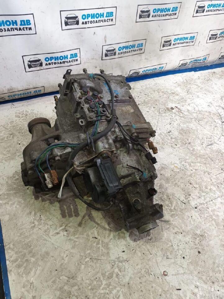 Раздаточная коробка MITSUBISHI PAJERO V65W, V75W 6G74 - 1 ракурс Раздаточная коробка MITSUBISHI PAJERO V65W, V75W 6G74 - 1 ракурс