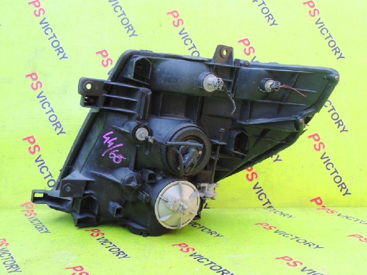 Фара правая NISSAN ELGRAND E51 - 2 ракурс