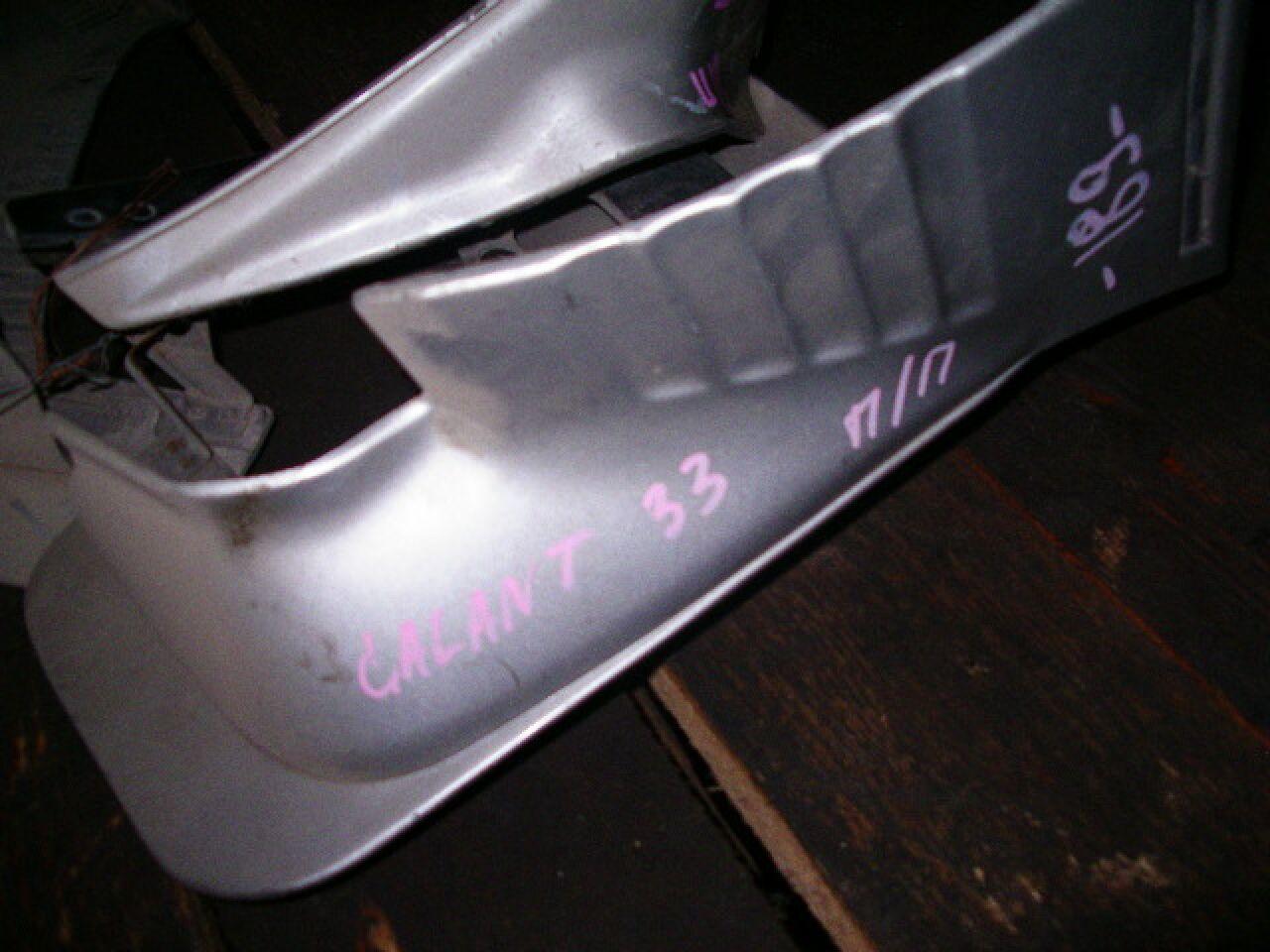 Брызговик правый передний MITSUBISHI GALANT E33A 1 ракурс