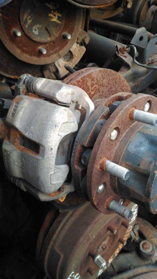 Суппорт задний  MITSUBISHI CANTER FD70 ,MK529243  MK529244 ,MK529243 MK529244 1 ракурс